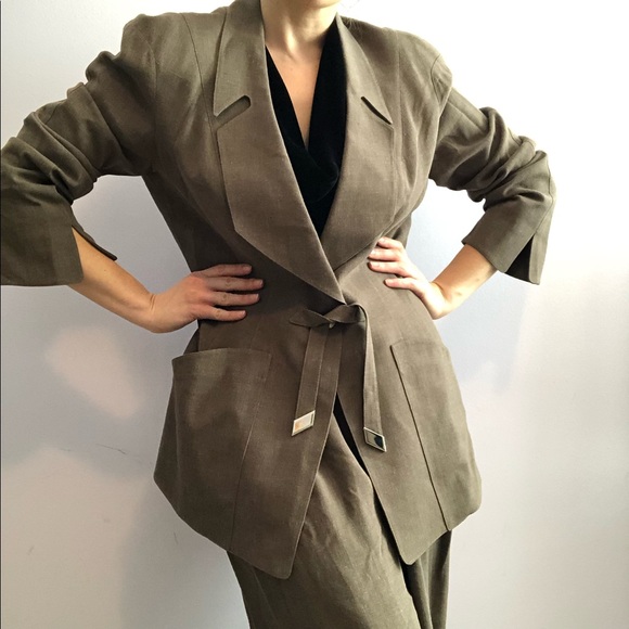 Available! Thierry Mugler Pant Set - Picture 5 of 16